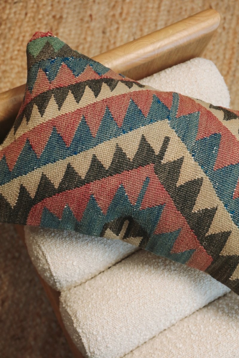 Kilim Lumbar Pillow Beș - PC17 - OddBird Co.