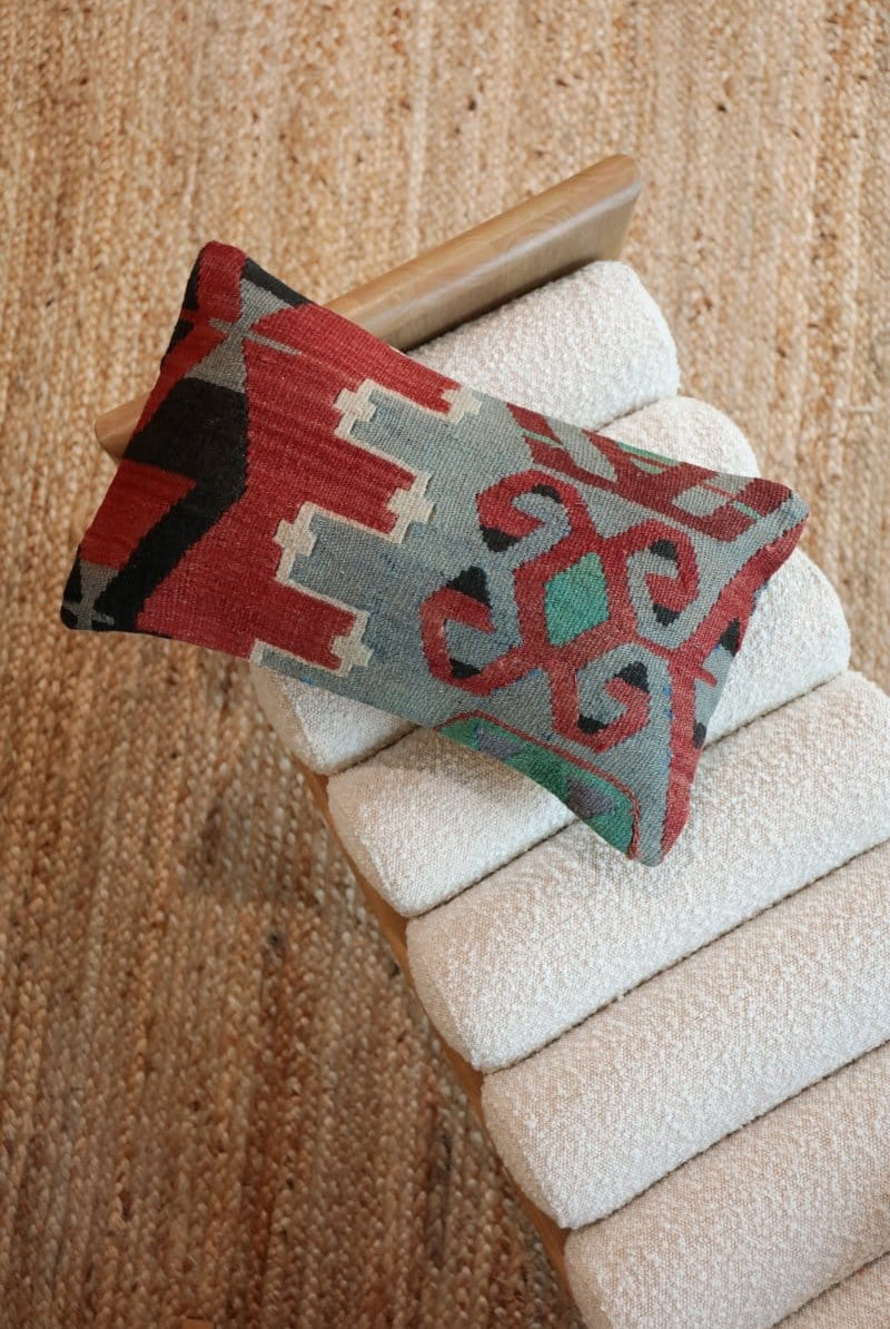OddBird Pillows Kilim Lumbar Pillow On Dört