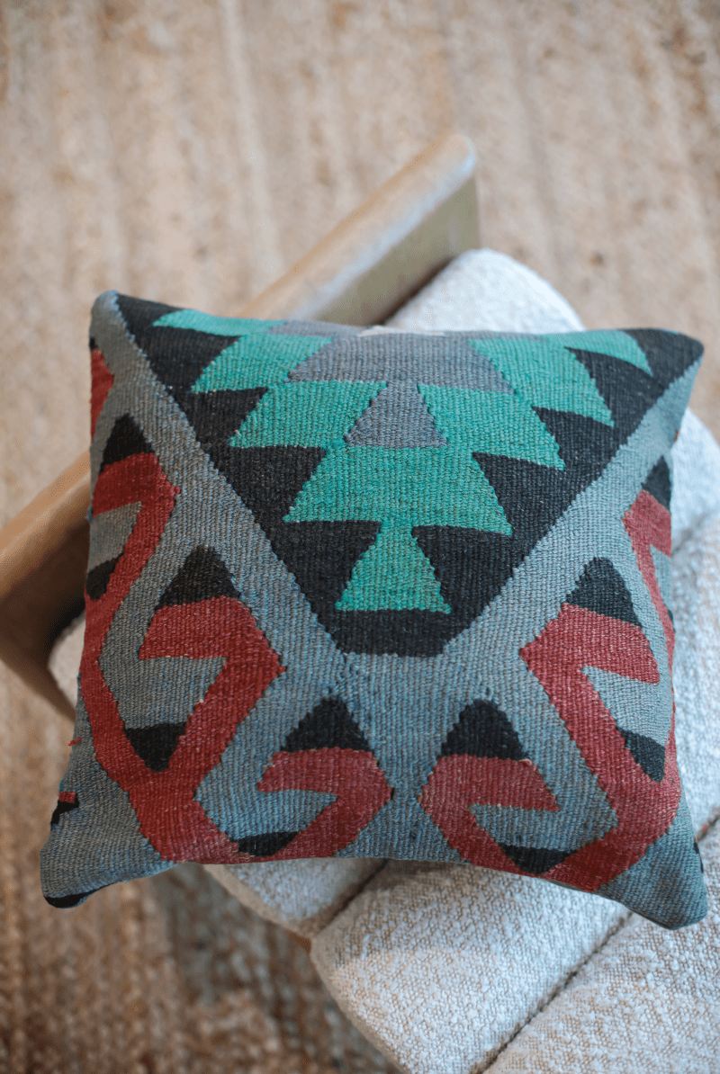 OddBird Pillows Kilim Square Pillow Dokuz