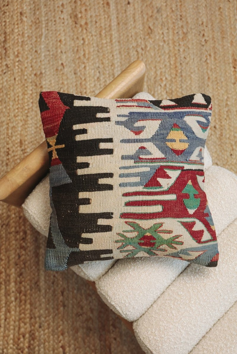 Kilim Square Pillow On Beş - PC119 - OddBird Co.