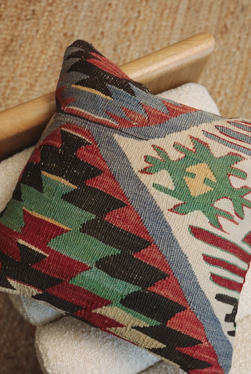 Kilim Square Pillow On Dört - PC122 - OddBird Co.