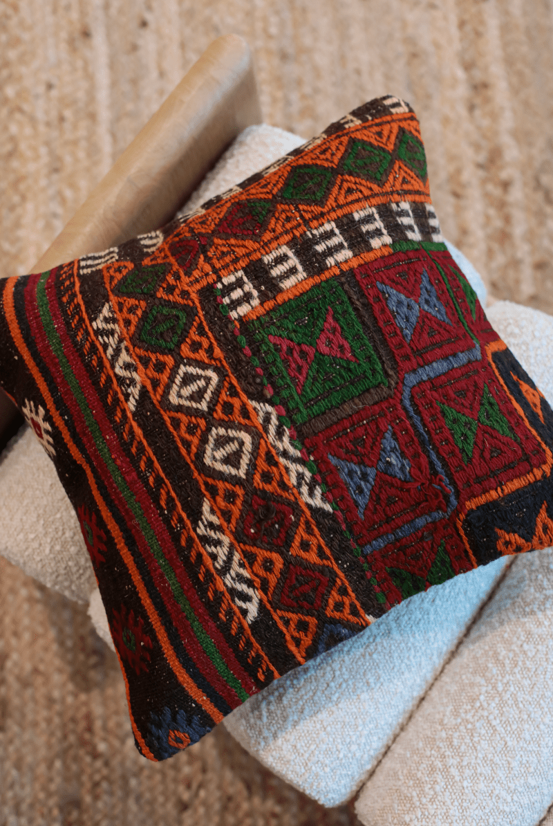 OddBird Pillows Kilim Square Pillow On Dört