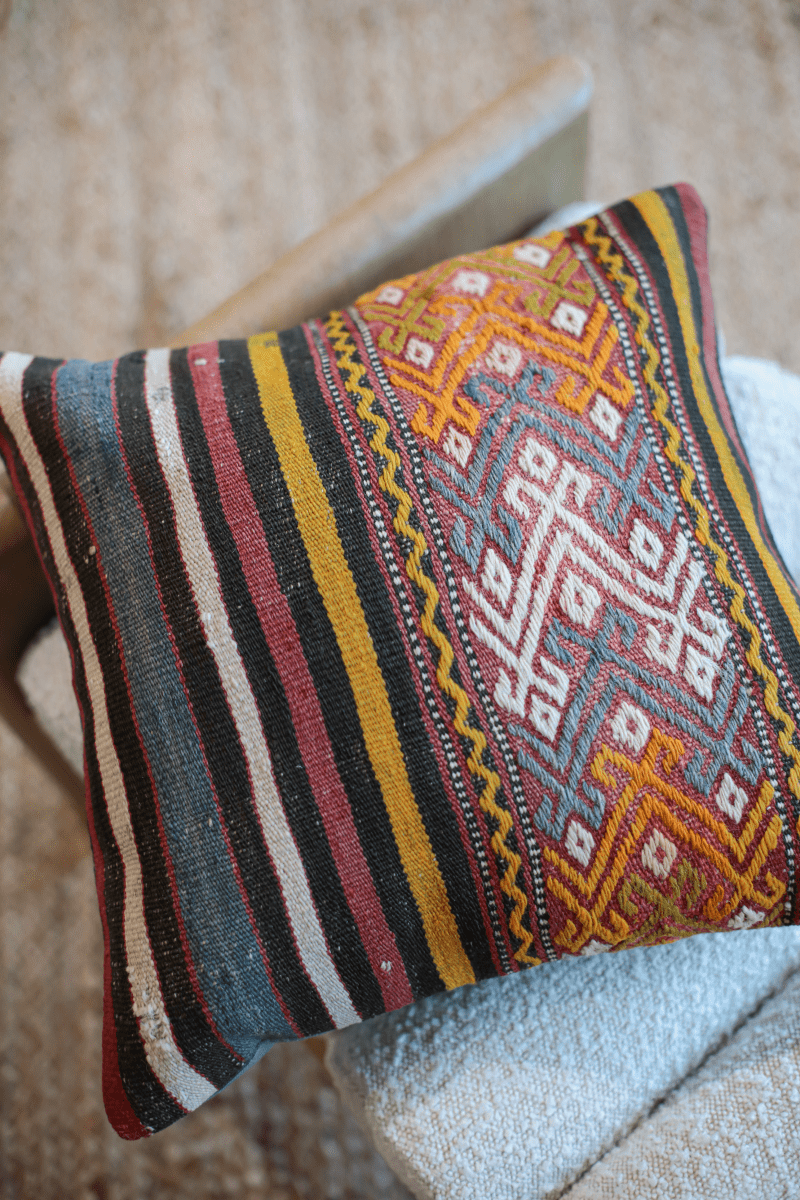 OddBird Pillows Kilim Square Pillow Sekiz