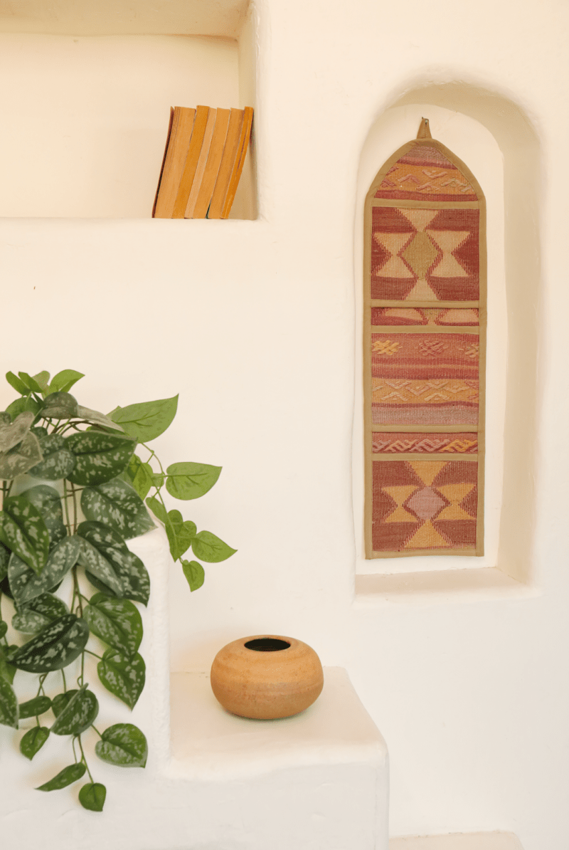 OddBird Pillows Large Wall Pocket 'On Bes'