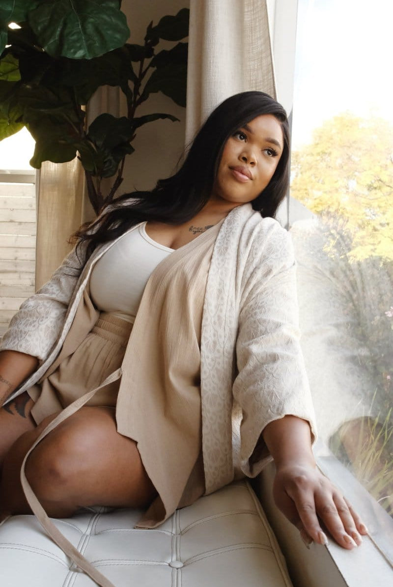 OddBird Robes Paylaş Kisa-Cut Robe Collection