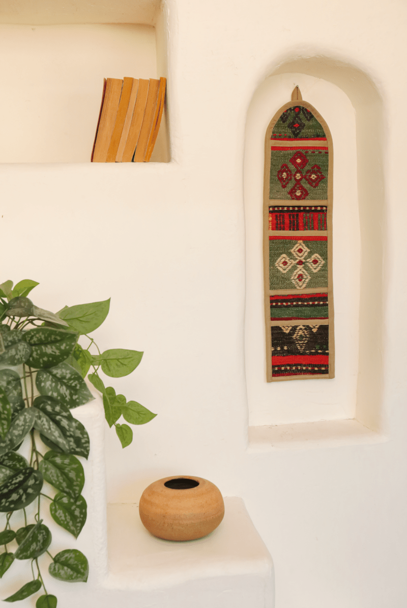 OddBird Pillows Standard Wall Pocket 'Otuz Bir'