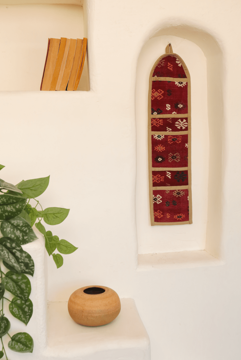 OddBird Pillows Standard Wall Pocket 'Otuz Iki'