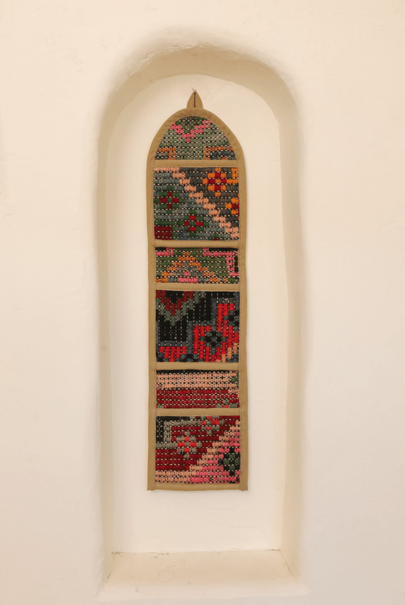 OddBird Pillows Standard Wall Pocket 'Yirmi Dört'