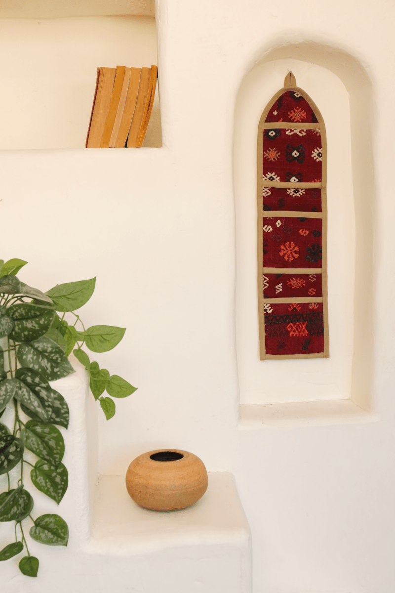 OddBird Pillows Standard Wall Pocket 'Yirmi Iki'