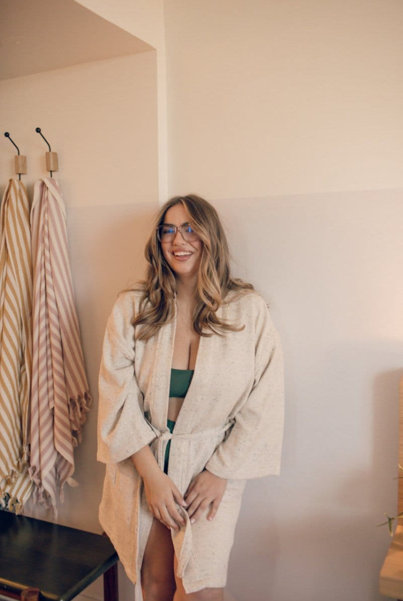 OddBird Robes Dalga Kisa-Cut Robe