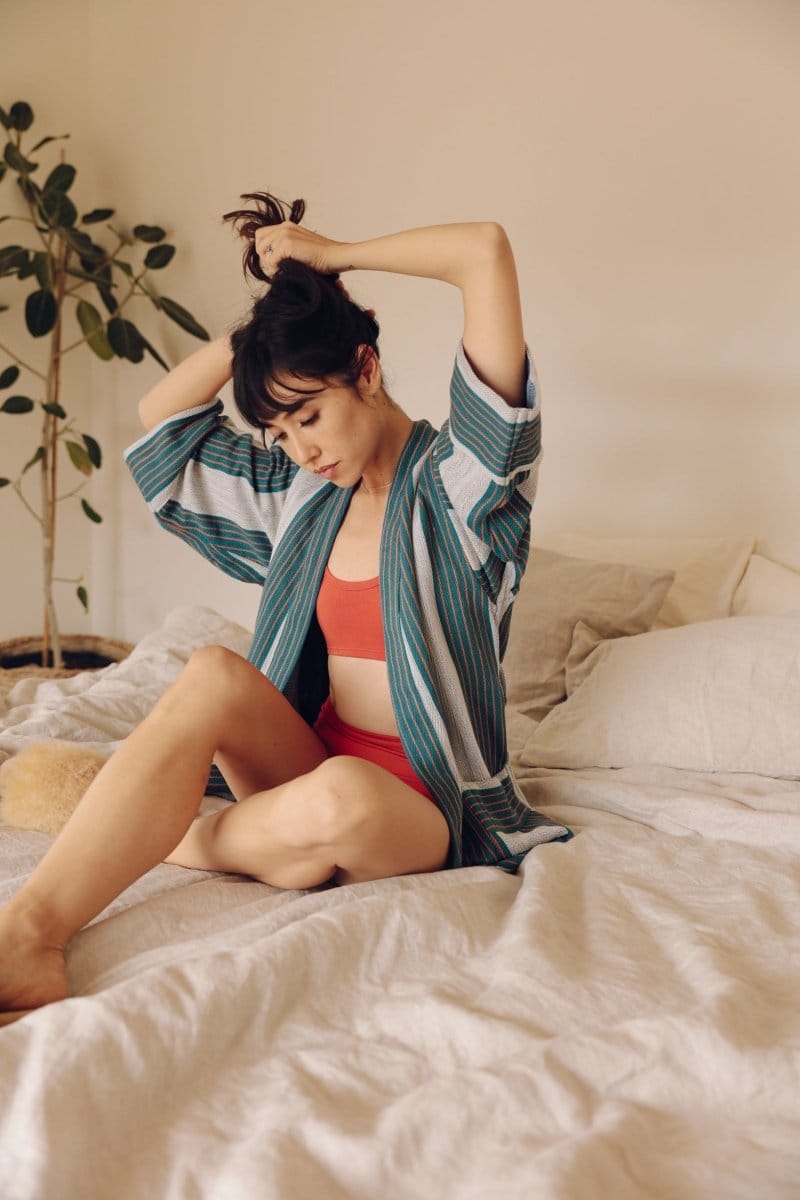 OddBird Robes Fidan Kisa-Cut Robe