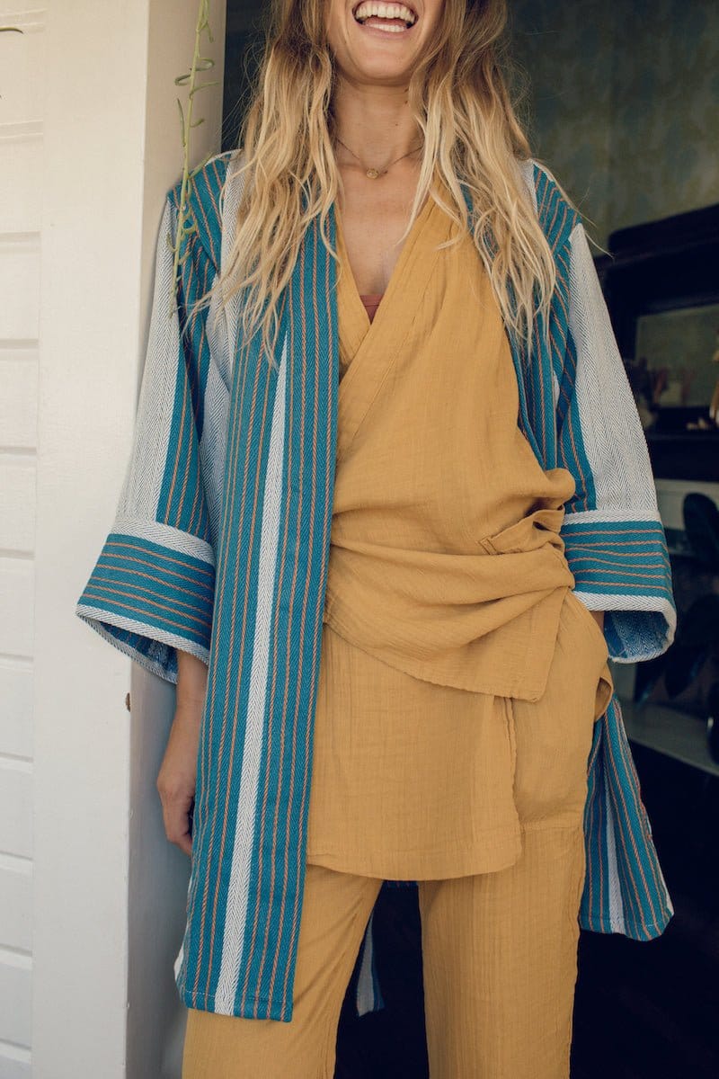 OddBird Robes Fidan Kisa-Cut Robe