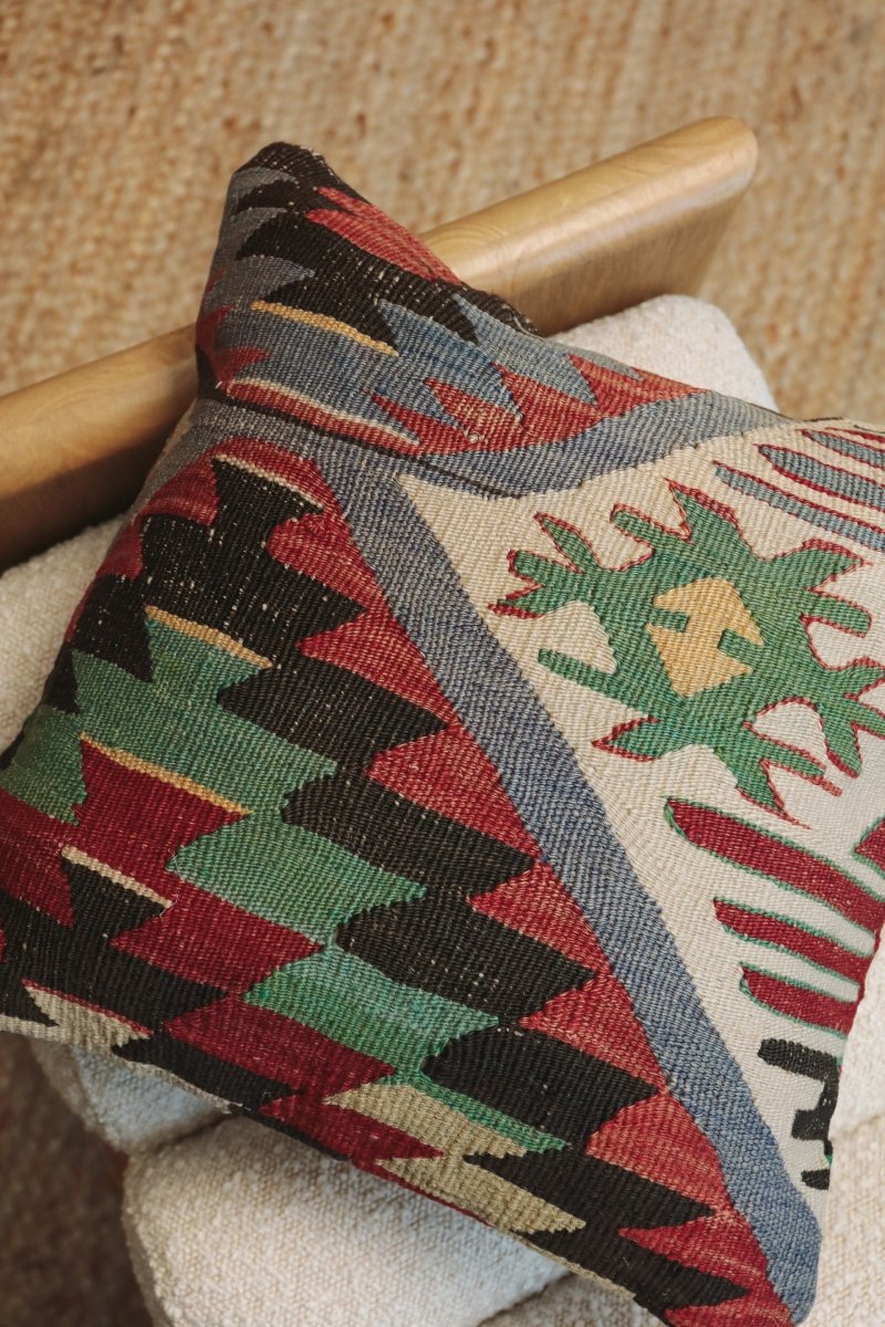 Kilim Square Pillow On Dört - PC122 - OddBird Co.