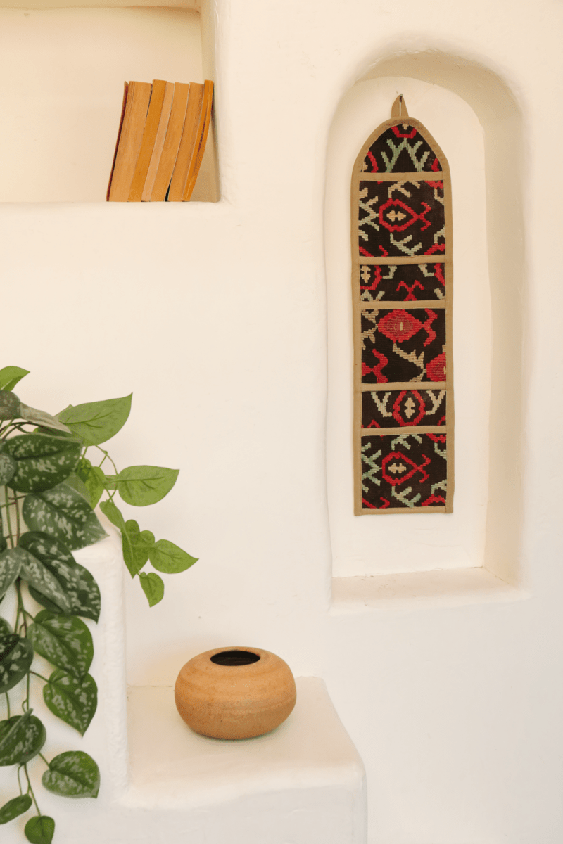 OddBird Pillows Standard Wall Pocket 'On Iki'